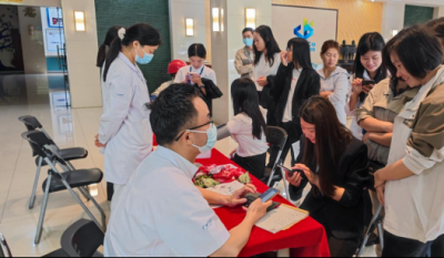把脈問(wèn)診送健康，暖心服務(wù)進(jìn)企業(yè)——合肥高科攜手廣瑞醫(yī)療開展“健康進(jìn)企業(yè)”義診活動(dòng)